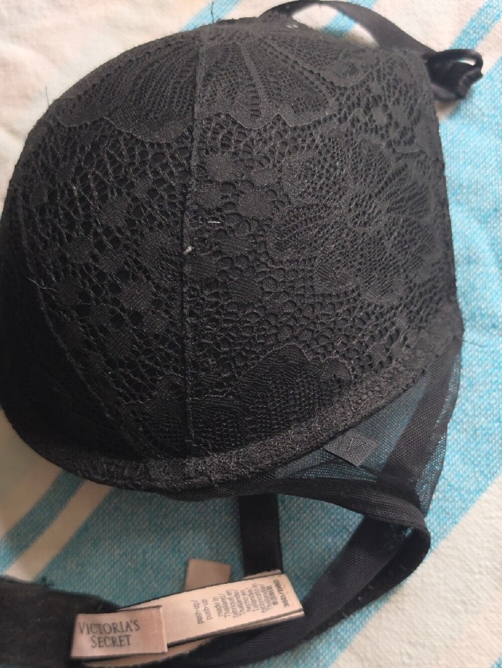 Women's Black Lace Push-Up Bra - Classic Support - Picture 3 of 7